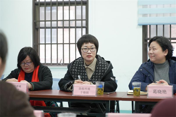 新站区领导及企业代表莅临阳光心健参观交流