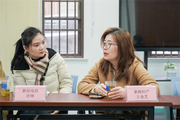 新站区领导及企业代表莅临阳光心健参观交流