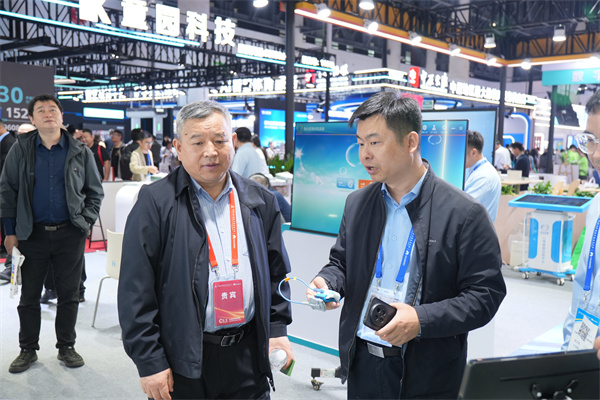 贵宾客户AI设备体验实拍