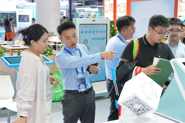 AI心理数字人/智能产品功能演示实拍