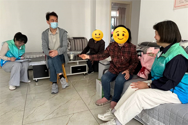 温情入户暖人心，母亲节慰问传关爱——阳光心健联合瑶海社区开展精康项目入户走访活动