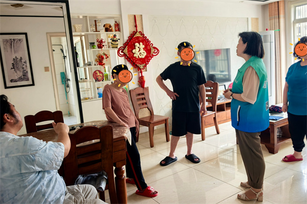 夏日走访送清凉，暖心帮扶护安康——阳光心健走进刘大郢社居委开展精康对象入户走访活动