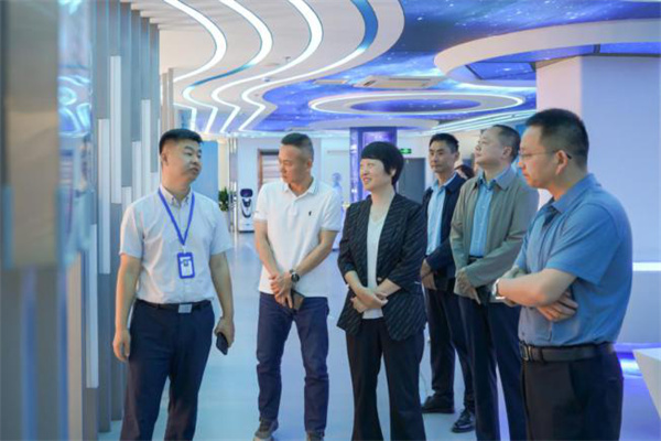 政企交流促发展——瑶海社区“访企入村”走进阳光心健，共探心理健康服务新路径