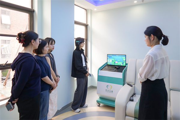 深化校企合作，安徽城市管理职业学院领导莅临阳光心健参观洽谈