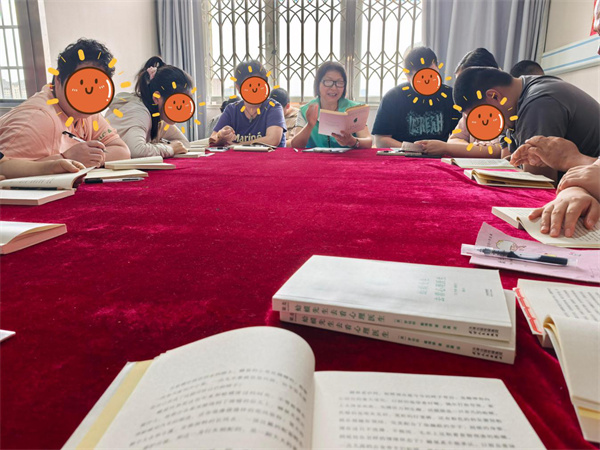 以书愈心，逐光前行｜阳光心健精康读书会第二期活动温暖开展
