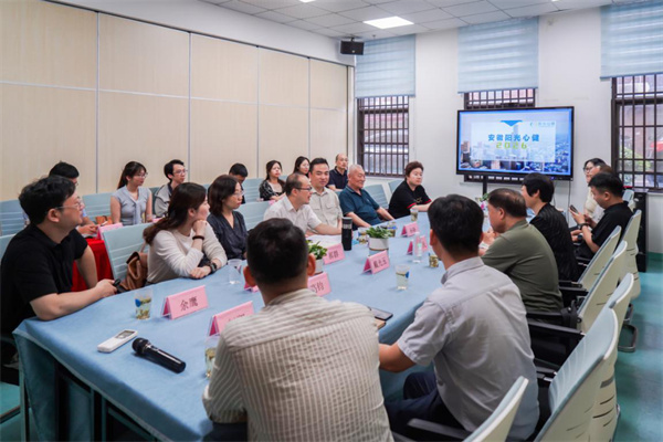 凝心聚力共话心理健康——民盟、民建、致公党代表莅临阳光心健调研交流