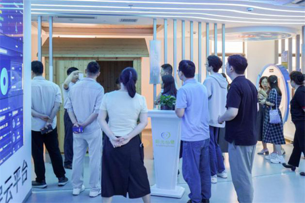 凝心聚力共话心理健康——民盟、民建、致公党代表莅临阳光心健调研交流