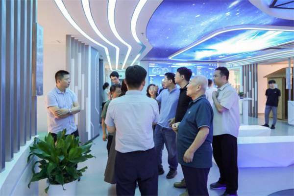 凝心聚力共话心理健康——民盟、民建、致公党代表莅临阳光心健调研交流